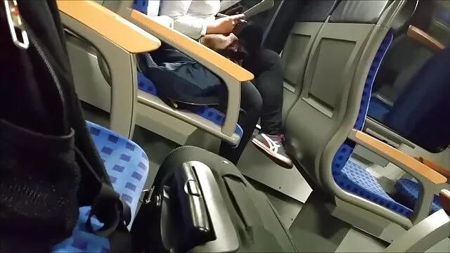 esta mierda es caliente 1 ella corre ponro en español